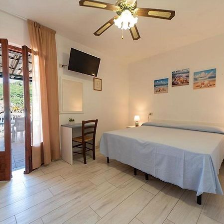 Appartamenti Villa Miramare Capoliveri  Extérieur photo