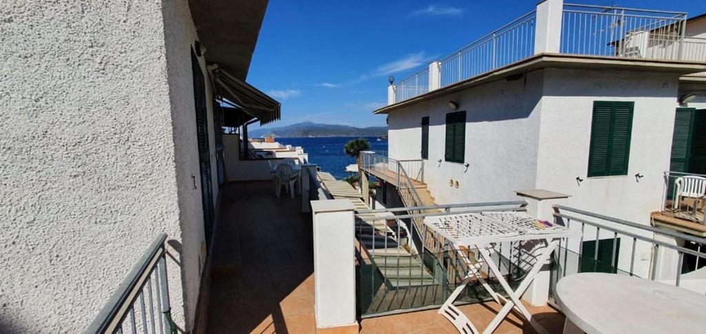 Appartamenti Villa Miramare Capoliveri  Extérieur photo