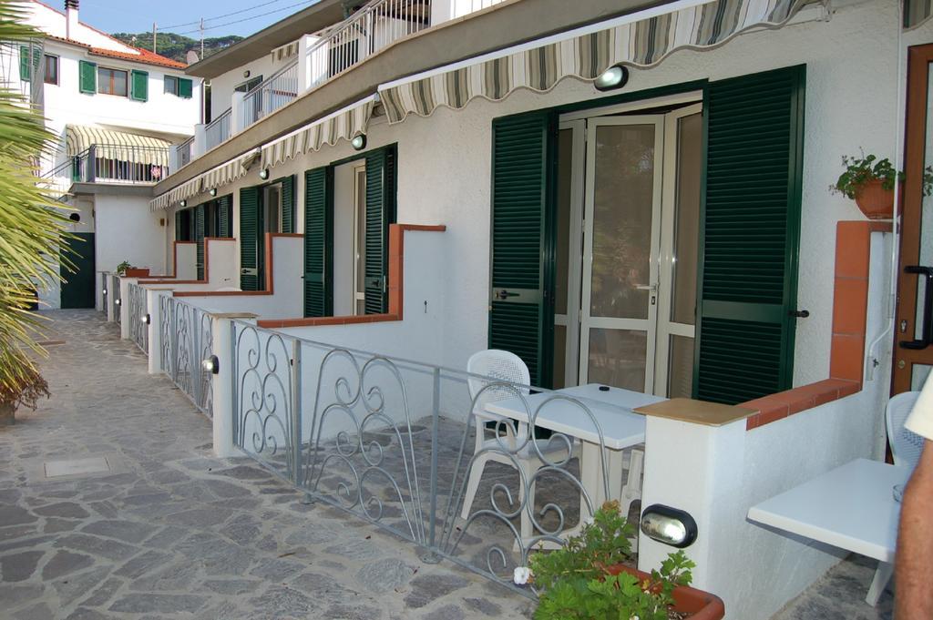 Appartamenti Villa Miramare Capoliveri  Extérieur photo